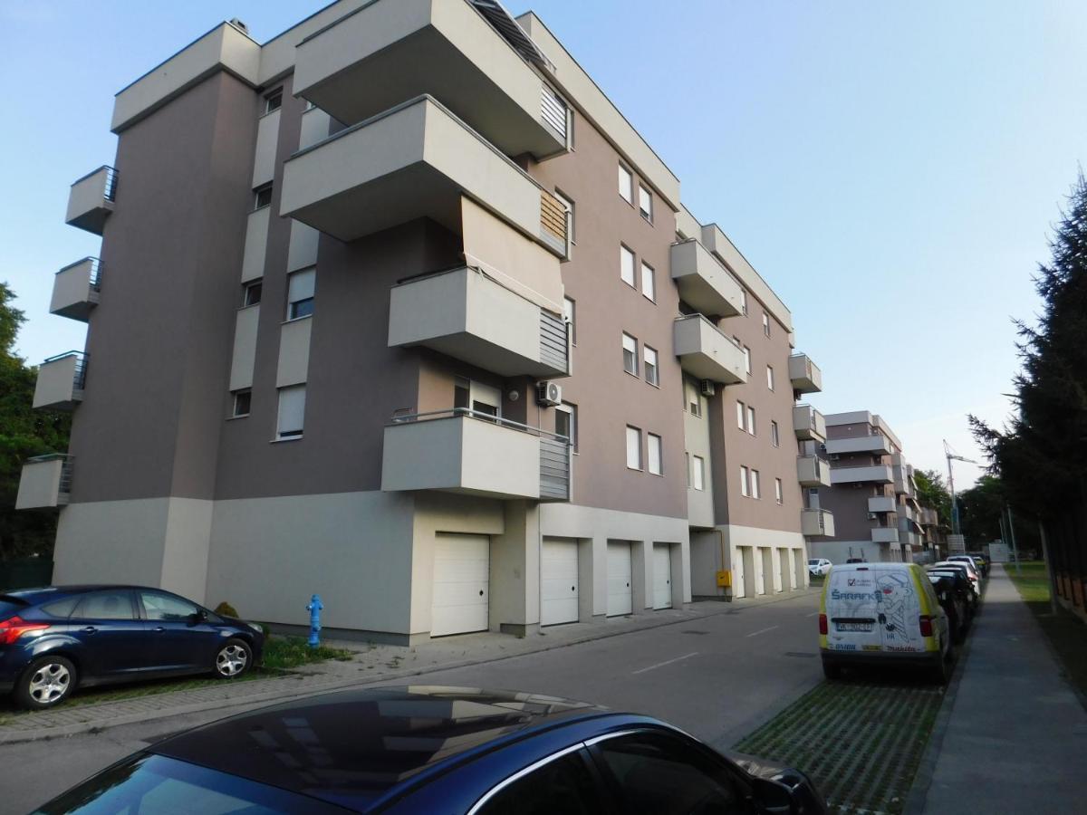 Apartman Rupcic Vinkovci Ngoại thất bức ảnh